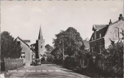 ROSSUM (Gld.) - Maasdijk met Ned. Herv. Kerk, Verzamelen, Ansichtkaarten | Nederland, Verzenden