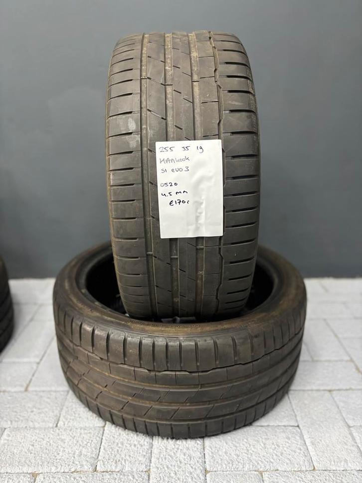 255/35/19 HANKOOK S1EVO3 4,5MM 2 STUKS 170,- (0520), Auto-onderdelen, Banden en Velgen, 19 inch, Zomerbanden, 255 mm, Personenwagen