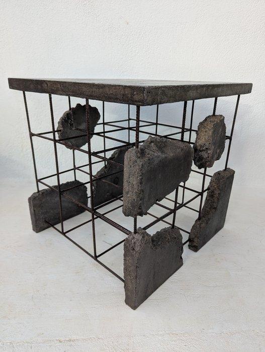 Wallavibe - D.B - Tuintafel - Mesa Cubo G - Arte funcional -, Antiek en Kunst, Curiosa en Brocante