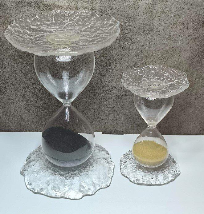 Zandloper (2) - Kristal - 2025 - 2 zandlopers, Antiek en Kunst, Curiosa en Brocante