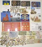 Wereld. Collection of coins/banknote and coins sets  (Zonder