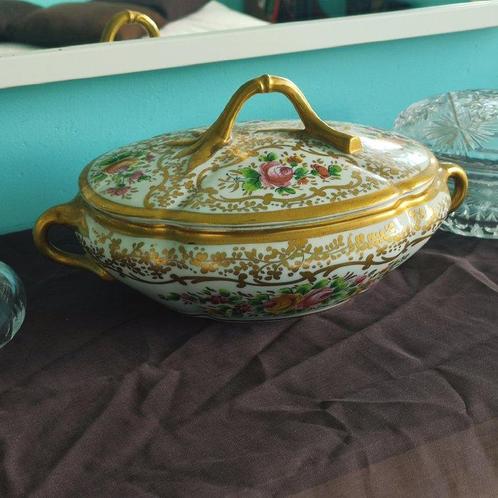 Dans le goût de Sèvres - Tafelservies - Prachtige groentekar, Antiek en Kunst, Antiek | Glas en Kristal