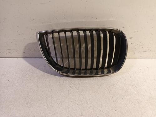 Grillerooster rechts BMW 1 Series  118d, Auto-onderdelen, Carrosserie en Plaatwerk, ARN erkend, Stiba lid, Erkend duurzaam, Gebruikt
