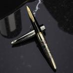 Pilot - Pilot Custom Sterling Silver – Grabado “Dragón” -, Verzamelen, Pennenverzamelingen, Nieuw