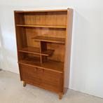 Vintage boekenkast/ highboard hoogglans noot, Bilea, Huis en Inrichting, Gebruikt, 100 tot 150 cm, Vintage, Ophalen of Verzenden