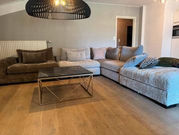 Carmen Hoekbank – Luxe Showroommodel NU €2299 (van €4799) beschikbaar voor biedingen