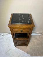 Kast - Antieke kast met marmeren blad en houte afwerking -
