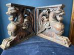 sculptuur, Gevleugelde mythologische dieren - 37 cm - Eik, Antiek en Kunst, Antiek | Keramiek en Aardewerk