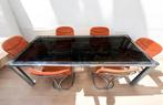 Tafel - Glas, Staal - Zet de tafel en zes stoelen., Antiek en Kunst