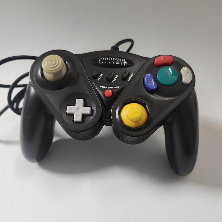 Piranha Xtreme Zwarte Controller Nintendo Gamecube, Spelcomputers en Games, Games | Nintendo GameCube, Ophalen of Verzenden