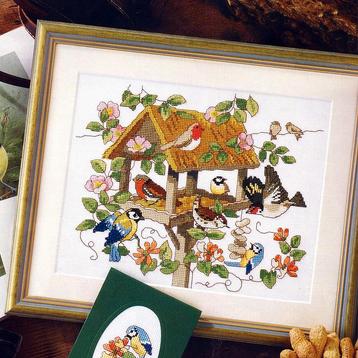 Vogeltjes Voederpaal - Borduurset 14CT - op Wit Borduurstof beschikbaar voor biedingen