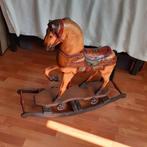 Hobbelpaard - Rocking Horse On Wheels With Additional Bow, Antiek en Kunst
