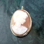 Antiek gouden broche/hanger met camee, Sieraden, Tassen en Uiterlijk, Broches, Gebruikt, Overige kleuren, Ophalen of Verzenden