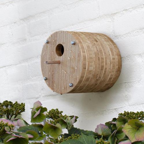 Vogelhuisje Fly Inn bamboe wand model, Tuin en Terras, Vogelhuisjes en Vogelbaden, Verzenden