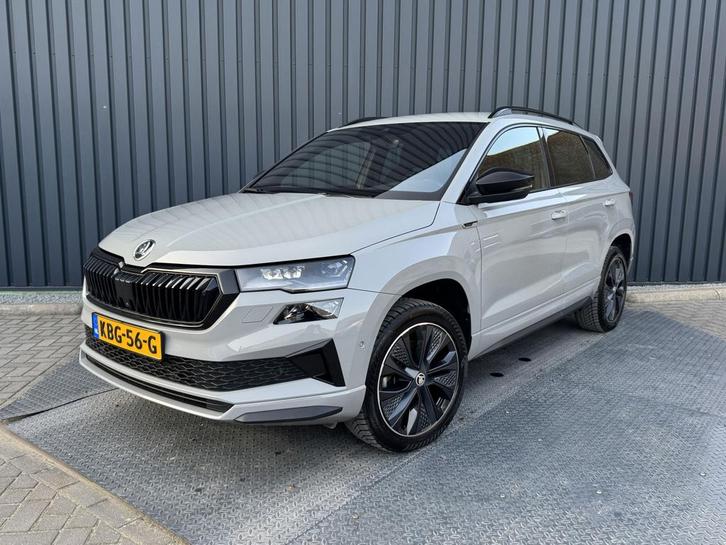 Zakelijke Lease |  Škoda Karoq 1.5 TSI ACT Sportline Busines, Auto's, Skoda, Dealer onderhouden, Lease, Zwart, Automaat, SUV of Terreinwagen