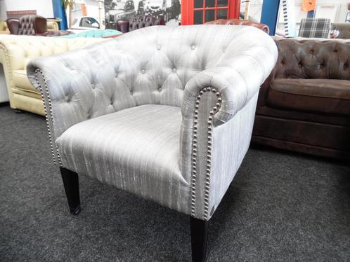 Chesterfield Maarssen  Vintage zijde Chesterfield Club Chair, Huis en Inrichting, Fauteuils, Nieuw, Stof, Ophalen