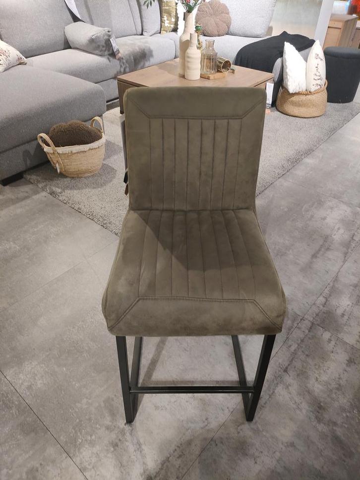 Stoere barkruk Parantino in kleur green, Huis en Inrichting, Barkrukken, Nieuw, Ophalen of Verzenden