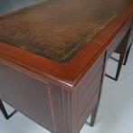 Antiek bureau met prachtig doorleefd leer en blonde ingelegd, Ophalen of Verzenden