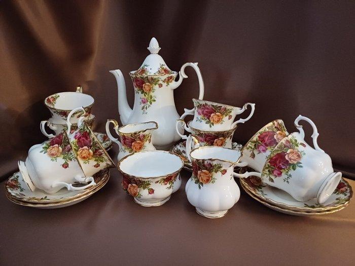 Royal Albert - Koffie- en theeservies (20) - Old Country, Antiek en Kunst, Antiek | Meubels | Tafels