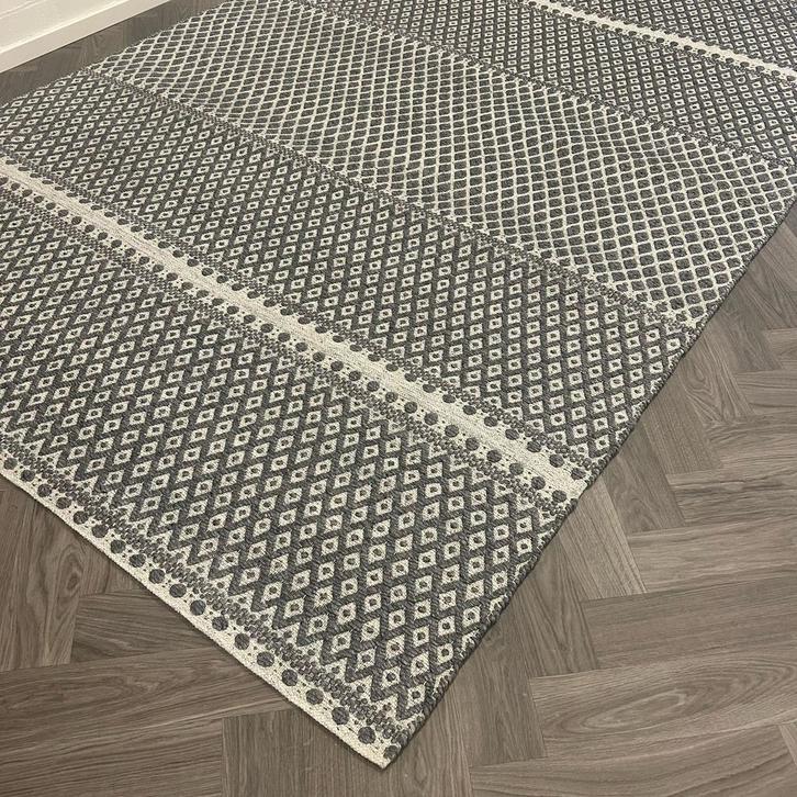 Brinker Saint Silver Vloerkleed - 200x300cm, Huis en Inrichting, Stoffering | Tapijten en Kleden, Zo goed als nieuw, Ophalen of Verzenden