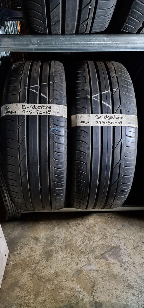 2x 225-50-18 Bridgestone Zomer 3.5mm €25 Per Band 225 50 18, Auto-onderdelen, Banden en Velgen, 18 inch, Zomerbanden, 225 mm, Personenwagen