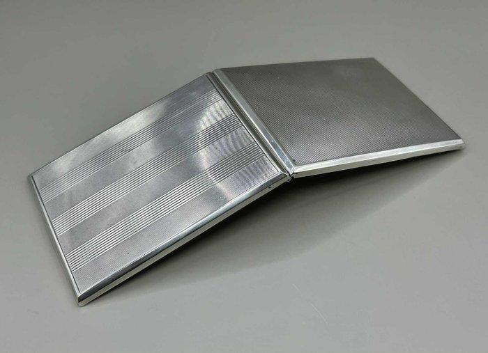 Sigarettendoos - .935 zilver - Duits (fabrikantmerk KH), Verzamelen, Rookartikelen, Aanstekers en Luciferdoosjes