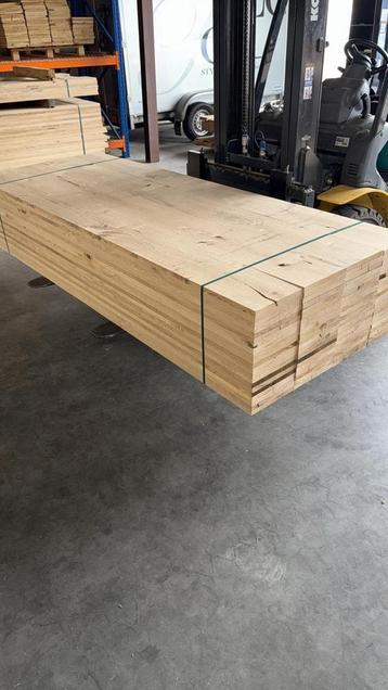 Massief eiken geschaafd beschikbaar voor biedingen