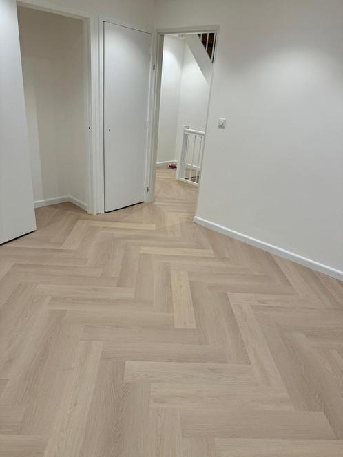 PVC vloer visgraat vloeren 750x150 laminaat eiken vloer, Huis en Inrichting, Stoffering | Vloerbedekking, Crème, Beige, Bruin