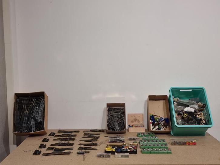 Een uitgebreid kavel rails en toebehoren, Hobby en Vrije tijd, Modeltreinen | H0