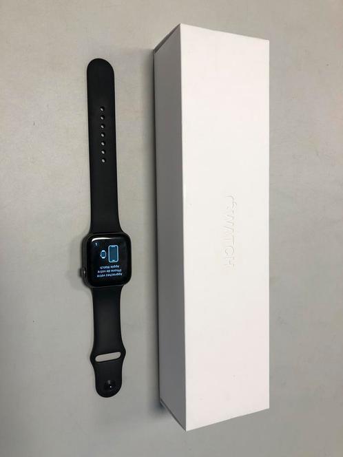 Appel watch serie 4 Grijs Aluminium case 44 MM, Sieraden, Tassen en Uiterlijk, Smartwatches, Grijs, Zo goed als nieuw, Ophalen of Verzenden