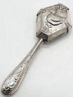 Grote 1e gehalte zilveren Rammelaar met dubbelzijdig decor -, Antiek en Kunst