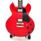 Miniatuur Gibson Crossroads ES 335 gitaar + gratis standaard, Ophalen of Verzenden, Nieuw, Pop, Beeldje of Miniatuur