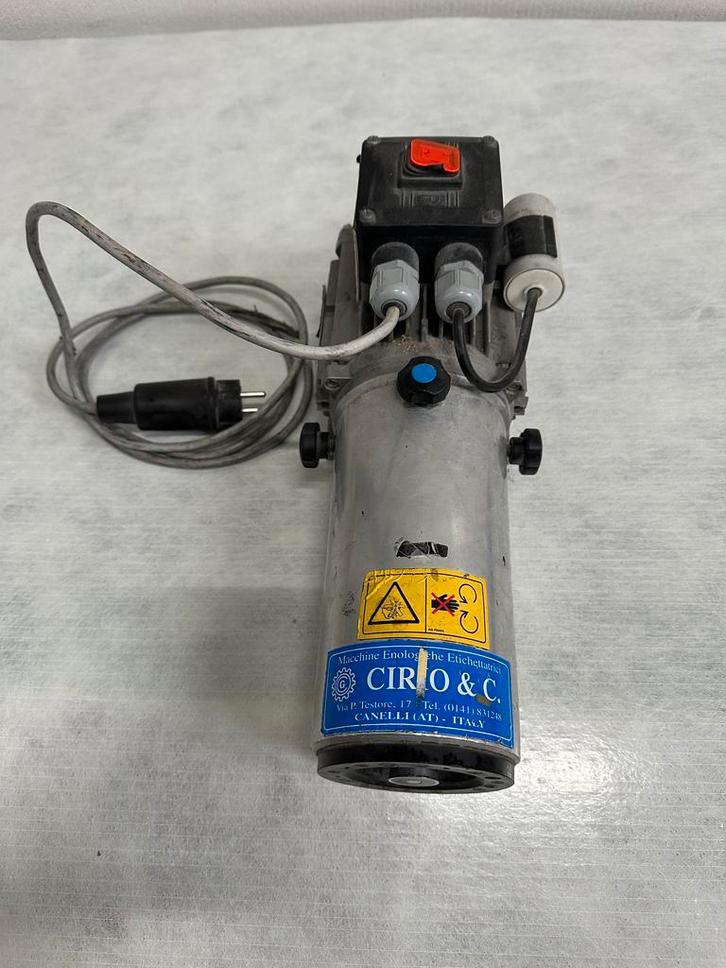 2 capsuleermachines, Zakelijke goederen, Partijgoederen en Retail | Partijgoederen, Overige categorieën, Ophalen