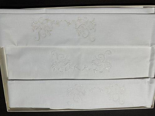 Laken (3) - 280 cm - 240 cm - Set laken, Antiek en Kunst, Antiek | Kleden en Textiel