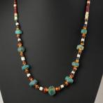 Oude Egypte, late periode Ketting met stenen, glazen en