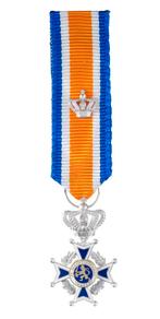 Miniatuur Oranje-Nassau Civiel Ridder Heren in etui, Verzenden