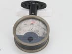 Klok / voltmeter im zwaar armatuur uit oude trein, Ophalen of Verzenden, Gebruikt, Overige typen