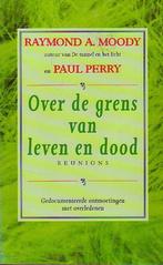OVER GRENS VAN LEVEN EN DOOD 9789022981504 Moody, Boeken, Verzenden, Zo goed als nieuw, Moody
