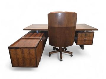 E. Pedersen & Søn bureau & tafel set, Europa 2002-serie beschikbaar voor biedingen