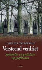 Versteend verdriet 9789059110847 J. Veld, Gelezen, J. Veld, L. van der Vliet, Verzenden