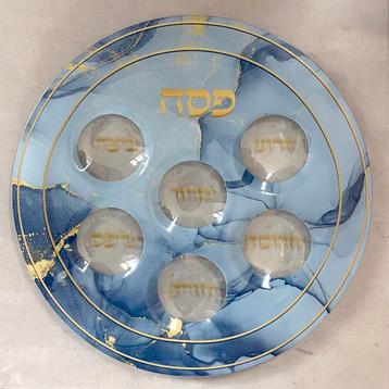 Seder schaal van gehard glas met mooi blauw/goud marmer.... beschikbaar voor biedingen