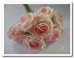 Camelia roos foam 4 cm. cremerose / doos Camelia roos Fo, Huis en Inrichting, Woonaccessoires | Kunstplanten en Kunstbloemen, Nieuw