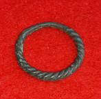 Middeleeuws Brons Ring geweven touw. (Zonder Minimumprijs), Sieraden, Tassen en Uiterlijk, Antieke sieraden