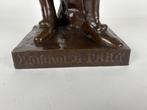 Eugène Marioton (1857-1933) - sculptuur, Ambroise Paré - 66, Antiek en Kunst, Antiek | Keramiek en Aardewerk