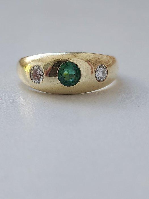 Verlovingsring - 14 karaat Geel goud - 0.70ct. tw. Smaragd -, Sieraden, Tassen en Uiterlijk, Antieke sieraden