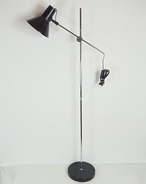 Staande lamp - Staal, Plastic, Verchroomd staal, Antiek en Kunst, Antiek | Lampen
