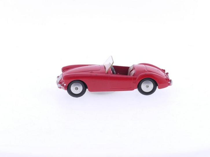 Schaal 1:45 Corgi toys nr 302  MGA Unrestored #4243 (1:43), Hobby en Vrije tijd, Modelauto's | 1:43, Gebruikt, Corgi, Ophalen of Verzenden