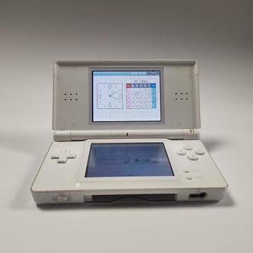 Witte Nintendo DS Lite beschikbaar voor biedingen