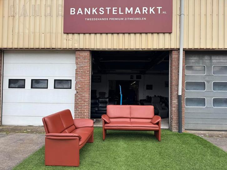 Bankstel LEOLUX Catalpa  leren design 2,5+2 zit banken ZGAN, Huis en Inrichting, Banken | Bankstellen, Rechte bank, Zo goed als nieuw