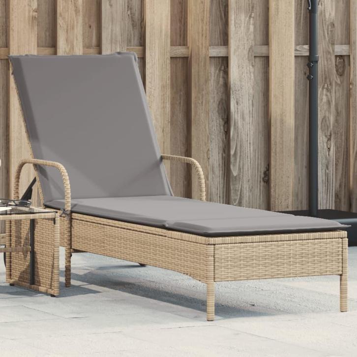 vidaXL Ligbed met wielen en kussen poly rattan beige, Tuin en Terras, Ligbedden, Nieuw, Verzenden